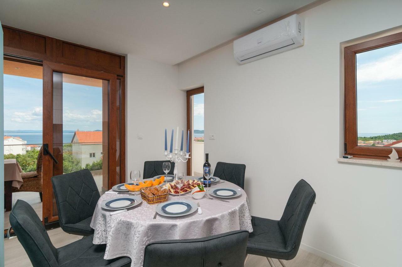 Beautiful Apartment With Private Pool Trogir Eksteriør billede