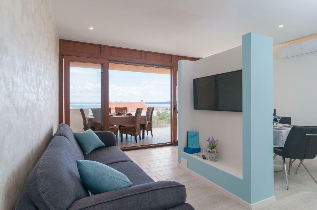 Beautiful Apartment With Private Pool Trogir Eksteriør billede